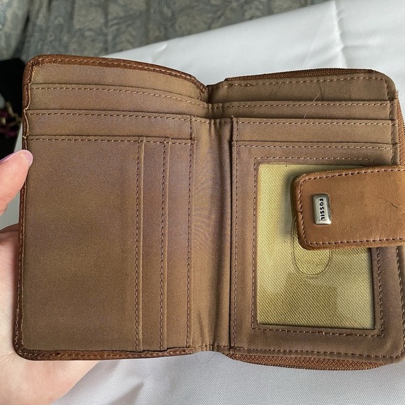 Fossil Caramel Brown Soft Pebbled Leather Wallet Zip & Snap Closure ID Holder - Picture 6 of 16